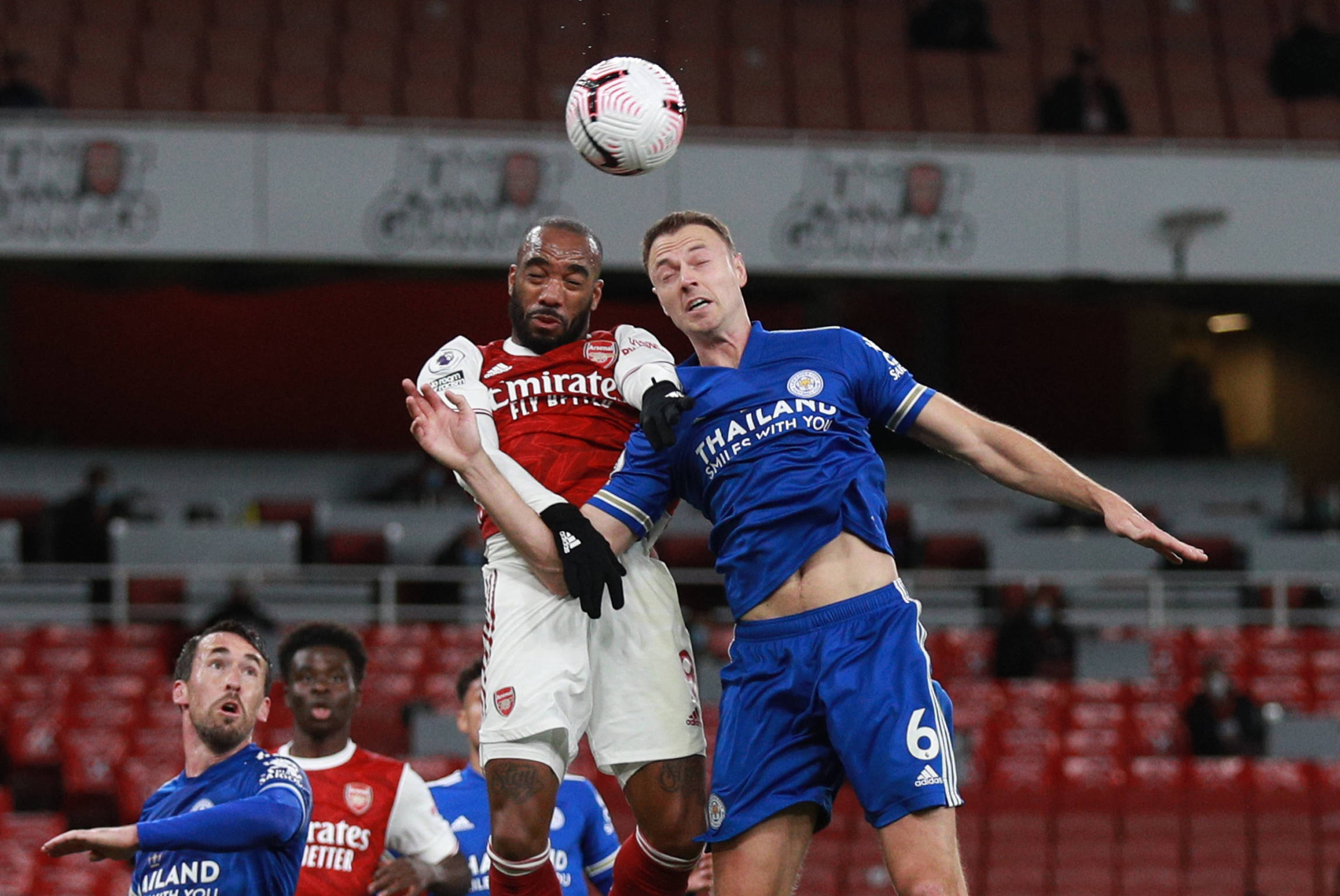 单臂砸扣 单臂砸扣